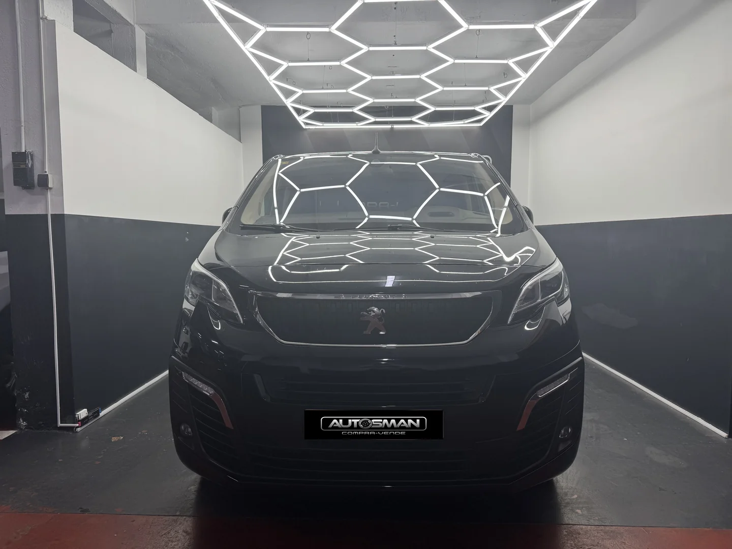 PEUGEOT  TRAVELLER EXPERT BUSINESS 2017 Diésel Negro - Vista lateral